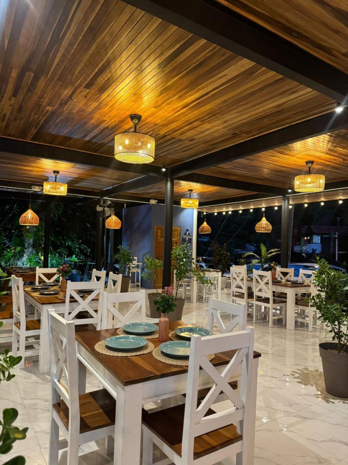 Hotel Mono Azul Quepos Εξωτερικό φωτογραφία